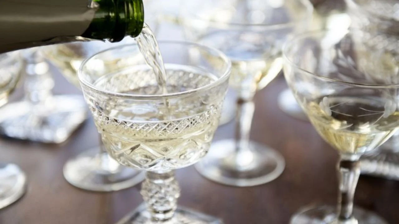 Prosecco 101: una guía para entender esta económica bebida espumosa