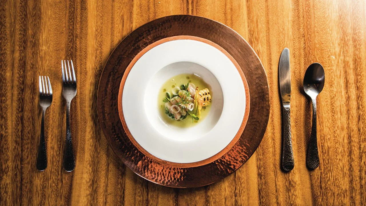 Prepara este refrescante Aguachile de Kampachi Curado del chef Jorge Diez