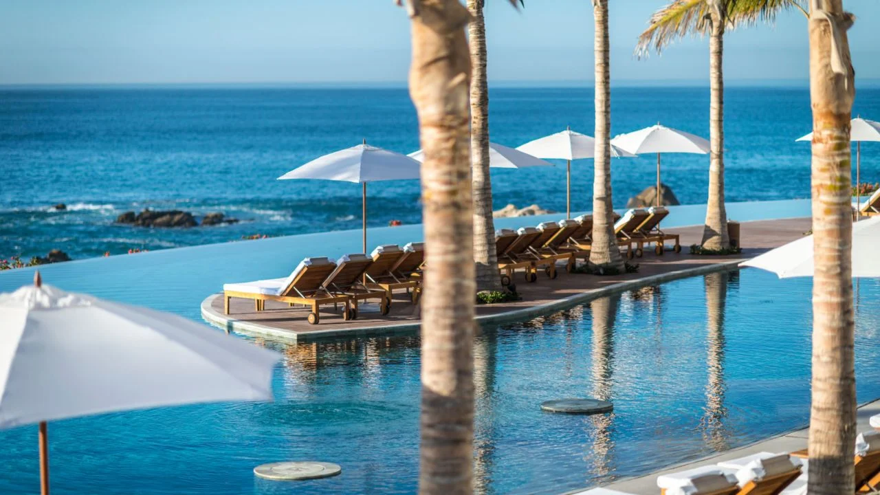 Conoce el hotel todo incluido con un restaurante Michelin en Los Cabos