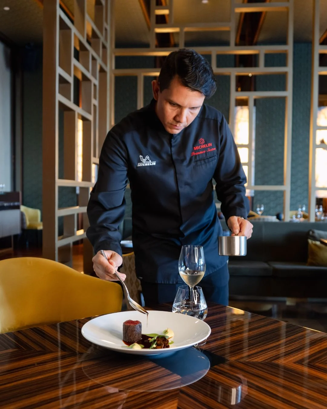 Conoce el hotel todo incluido con un restaurante Michelin en Los Cabos