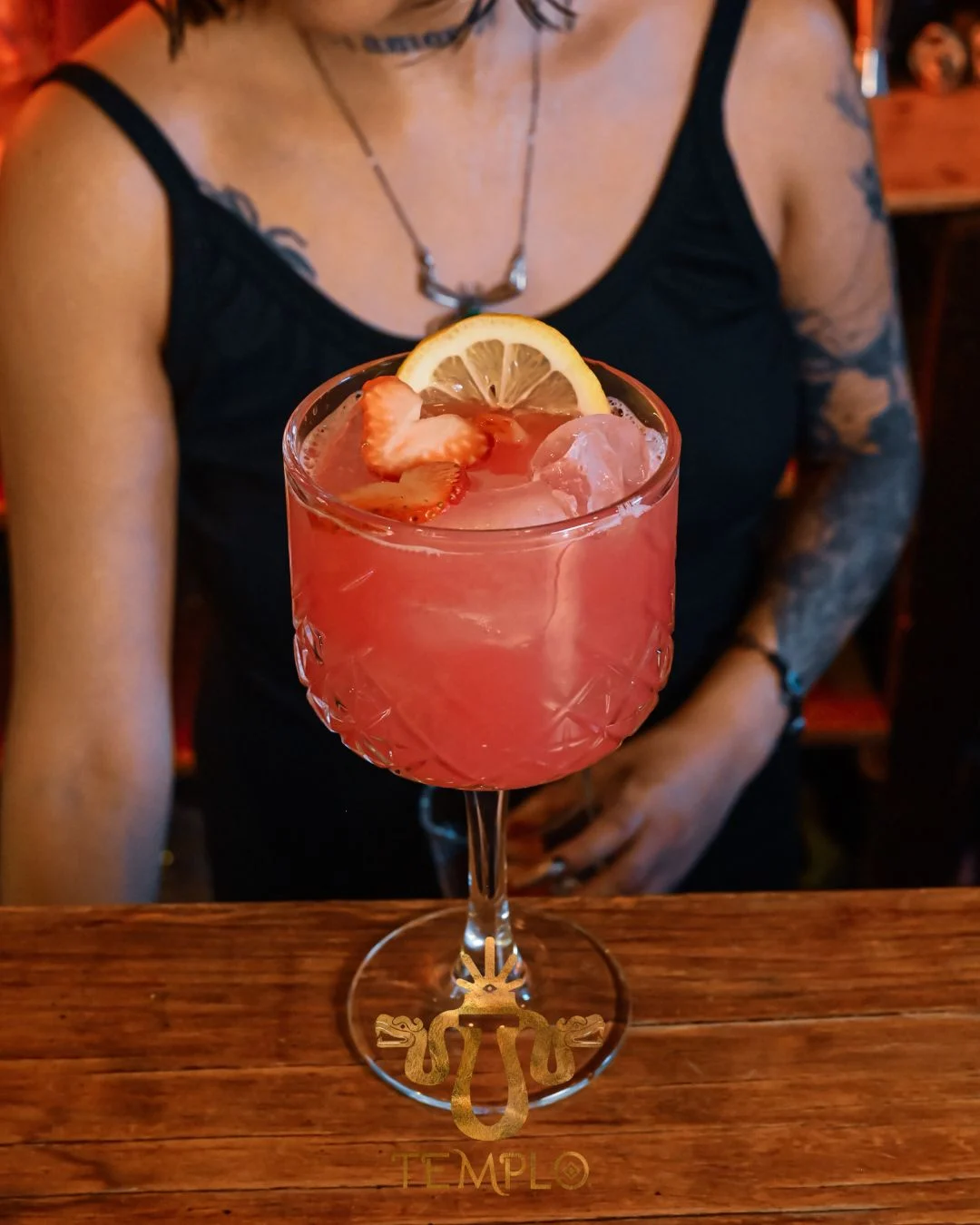Descubre este restaurante que marida mezcal con comida basada en insectos.