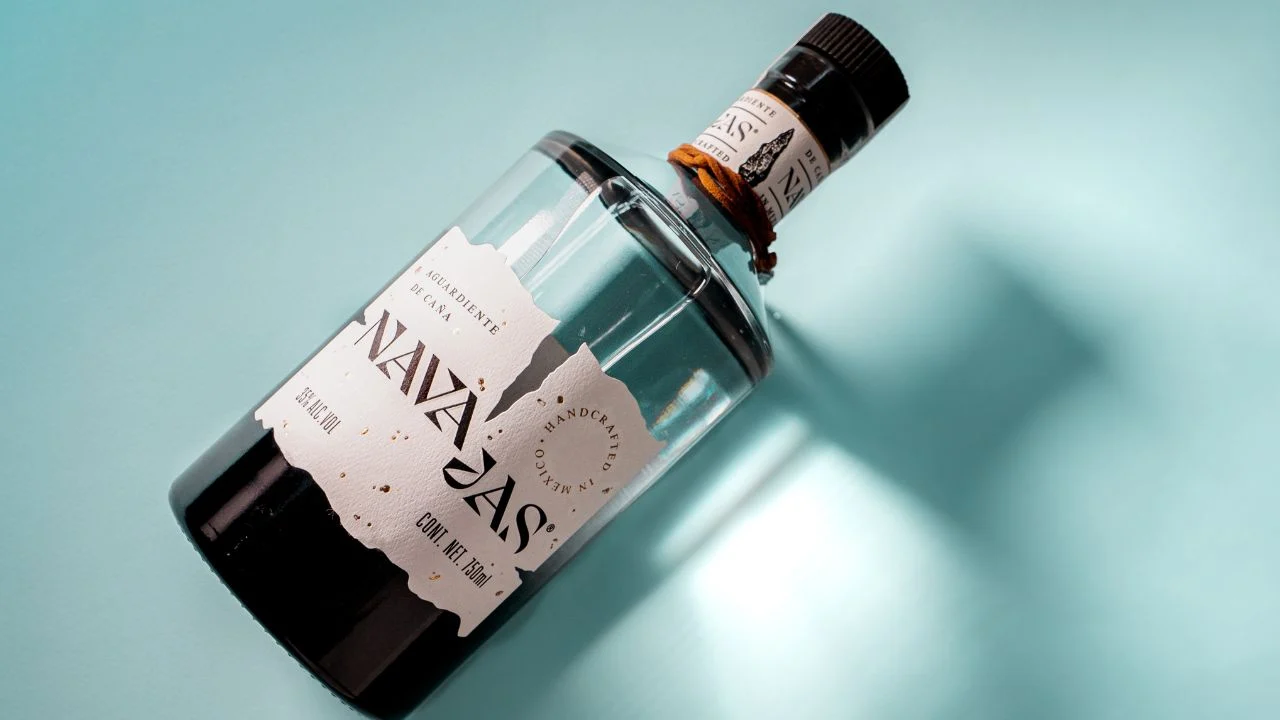 Navajas: ron y aguardiente con historia y tradición