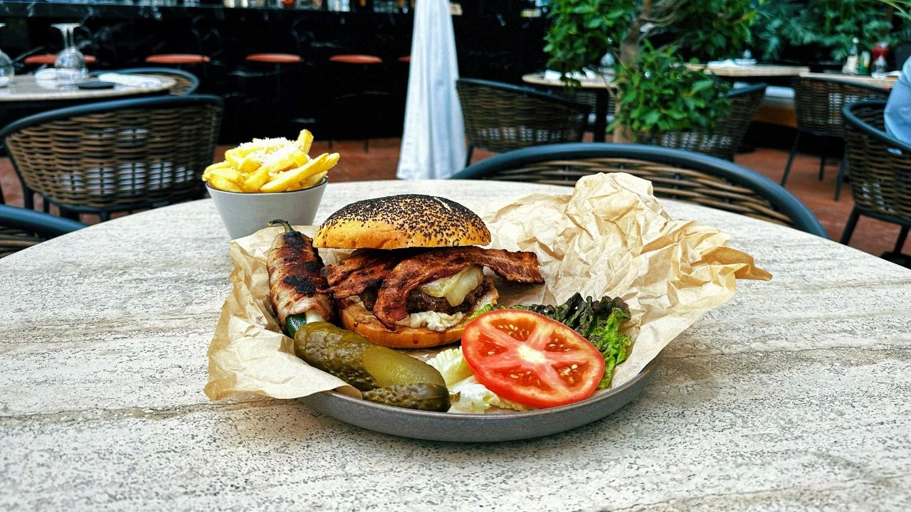 Conoce a los ganadores de “Crea tu hamburguesa Trivvu x Food&Wine”