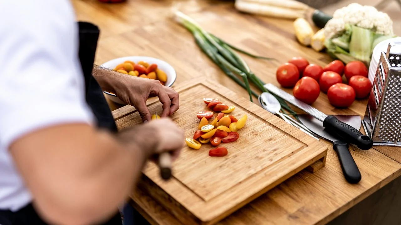 Chefs utilizan hongo para crear nuevos platos a partir de residuos alimentarios