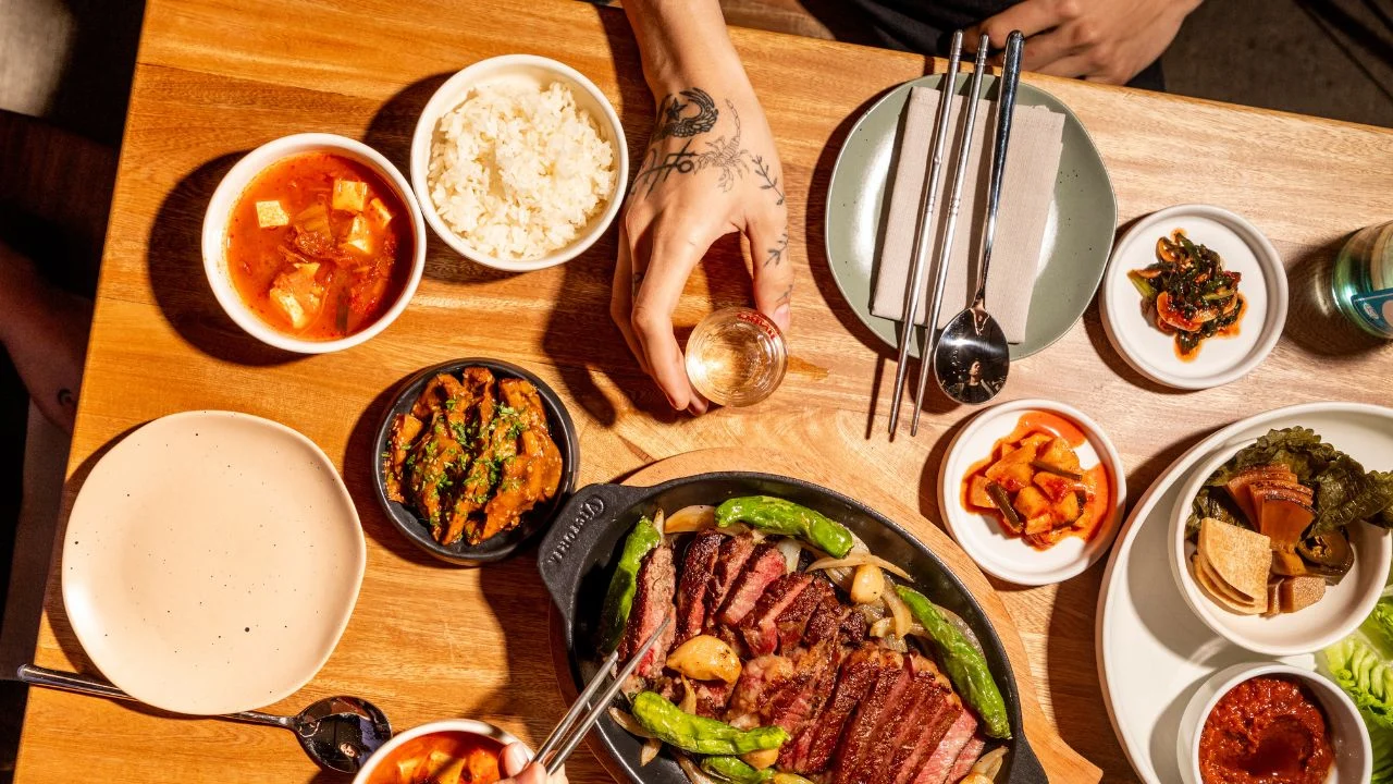 Jowong, una nueva joya culinaria que une los sabores de Corea y México