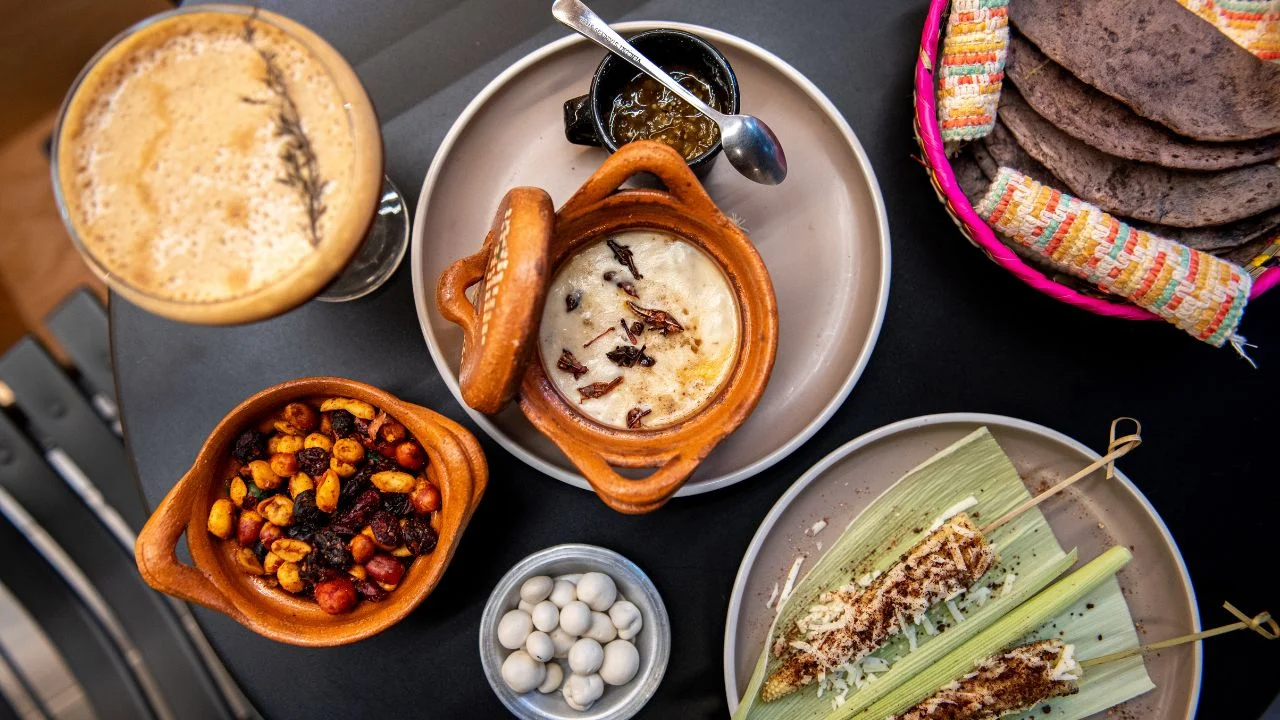 SOM, el templo de la gastronomía y los destilados mexicanos