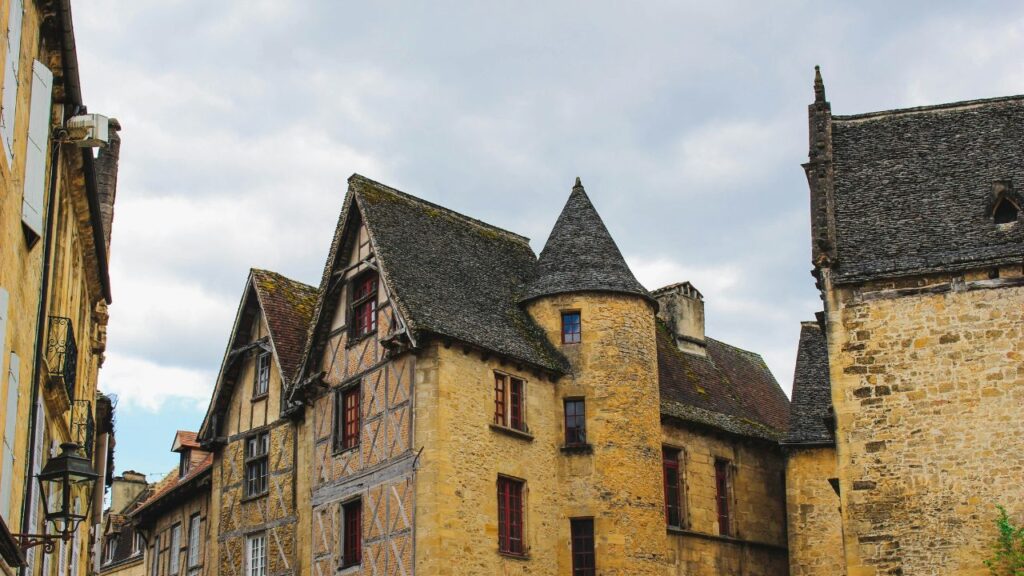 La Dordogne: un susurro de belleza y sabor en el corazón de Francia