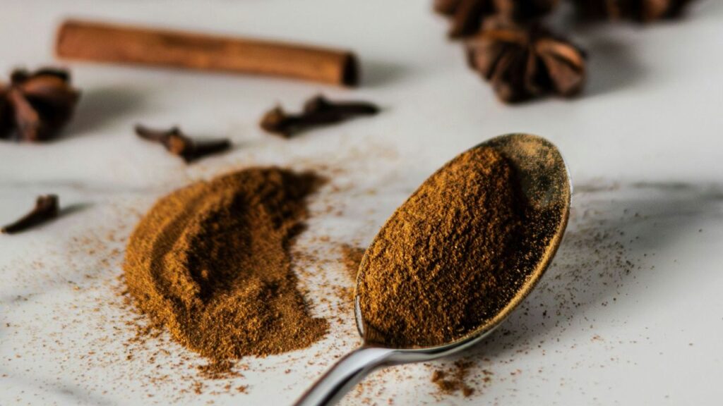 Latte de jengibre para las tardes de otoño que ya anuncian el invierno