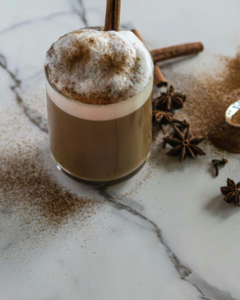 Latte de jengibre para las tardes de otoño que ya anuncian el invierno