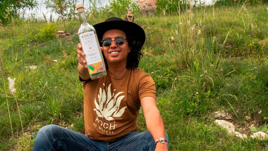 Tradición y sabor: 6 mezcales artesanales que debes conocer