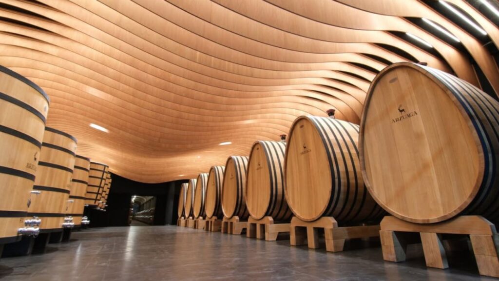 Arzuaga: un viaje de lujo entre viñedos, sabores y encanto rural