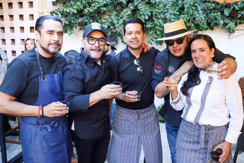 Aniversario Tierra y Cielo. Marta Zepeda y Kiev Rueda invitaron a cocinar a Sergio Camacho, Xano Saguer y Jesús Pedraza 