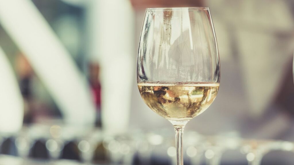 ¿Por qué los vinos tienen sulfitos y cómo afectan al organismo?