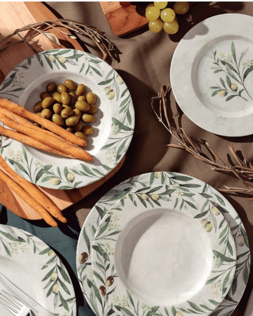 Viste tu mesa con porcelana