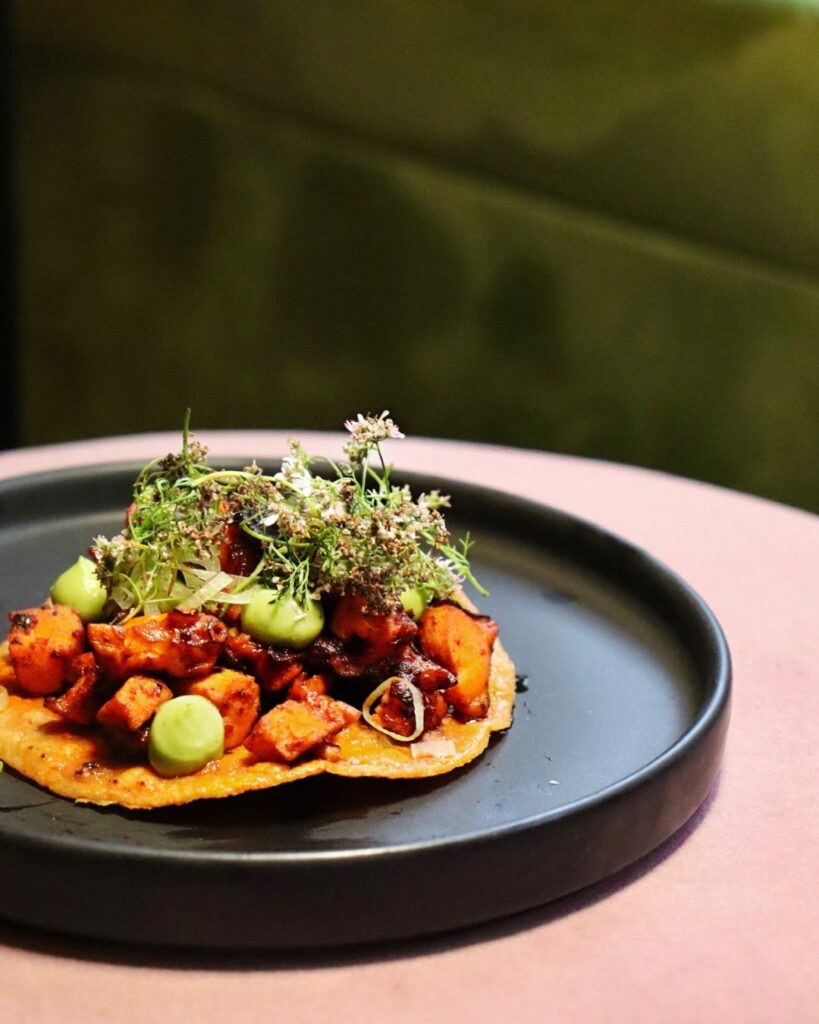 Long Story Short: gastropub con música, comida chic e innovadora mixología
