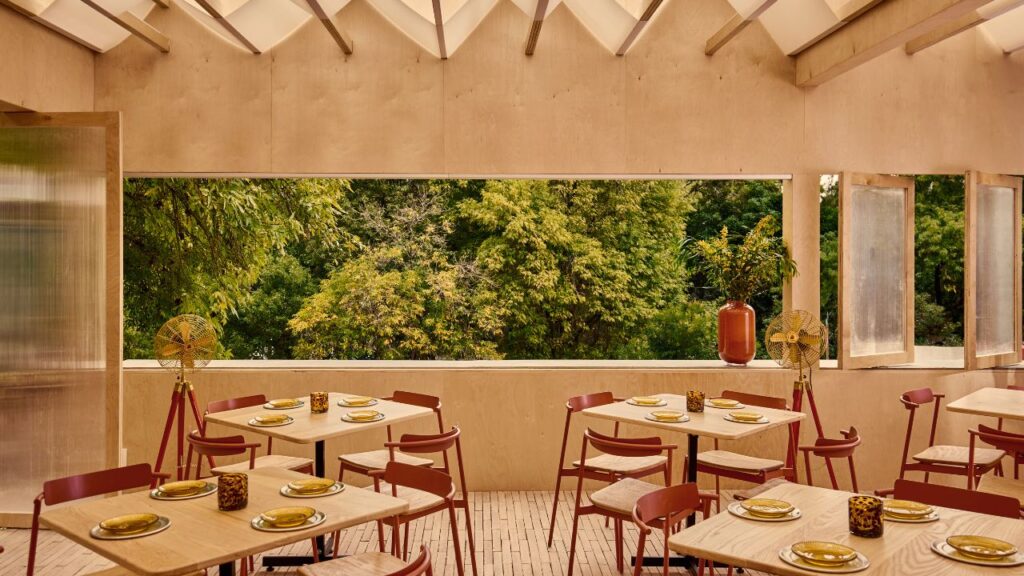 Panorama, la nueva  terraza con cocina japo-med en La Roma