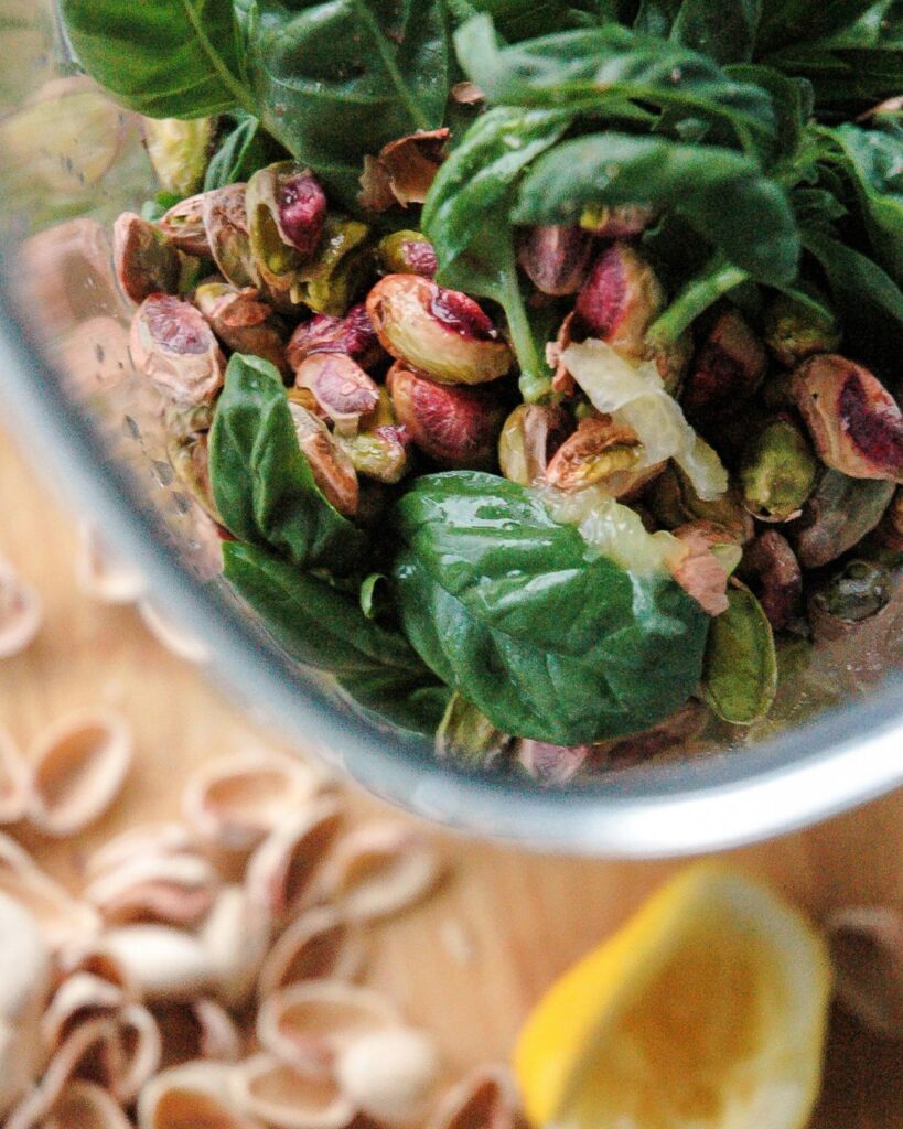 ¿Antojo de pasta? Prueba este Orecchiette con pesto de pistache