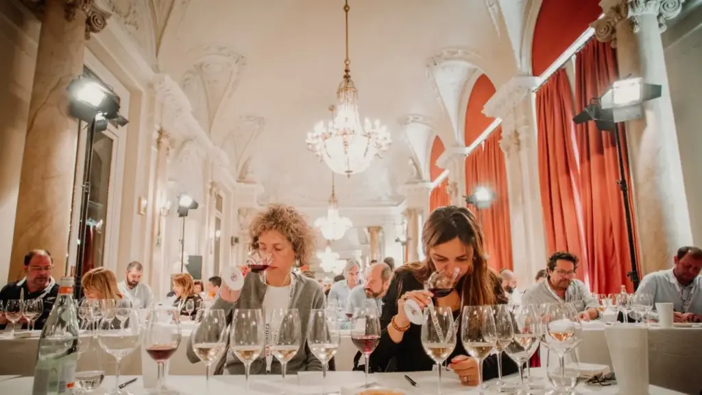 Mallorca acoge la presentación del Premio Vila Viniteca de Cata por Parejas