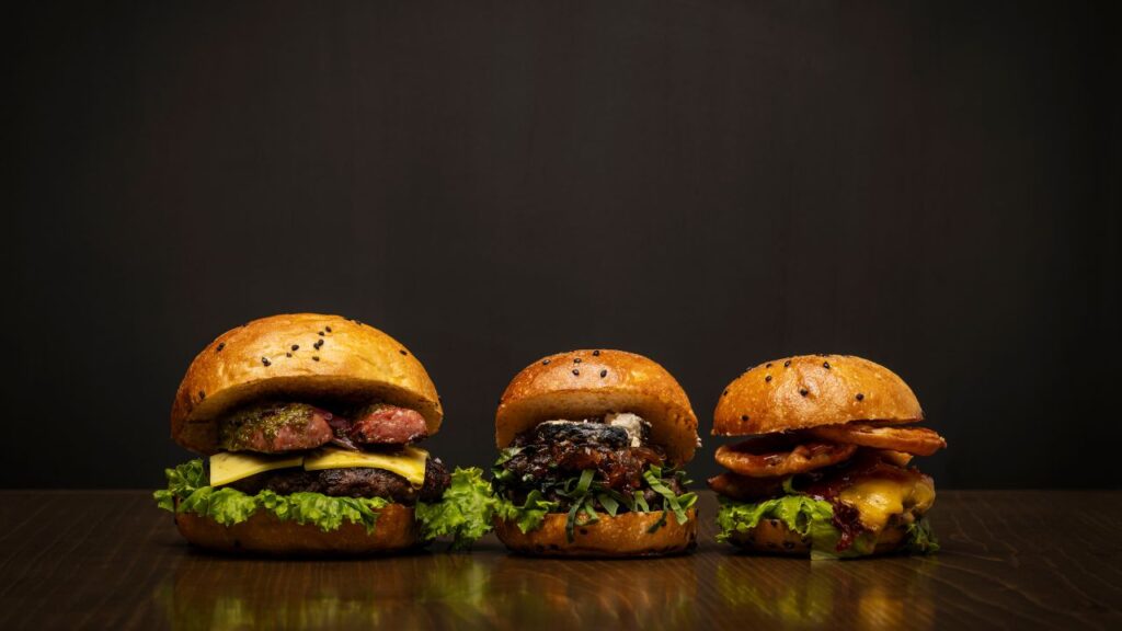 Descubre las hamburguesas rellenas y al pastor de Open House Burgers