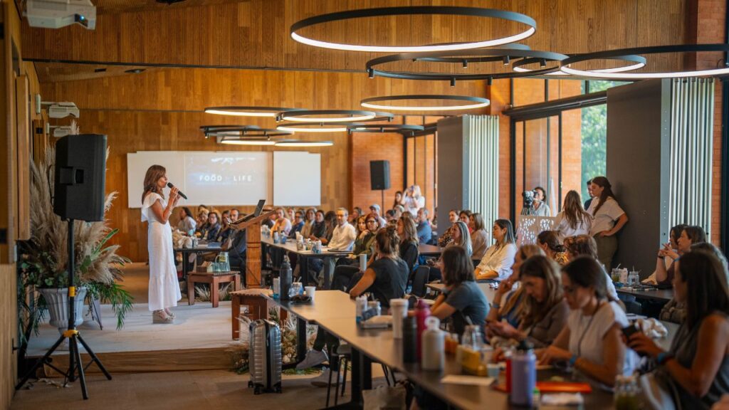 Monica Strauss, psicóloga y chef del food coaching en México