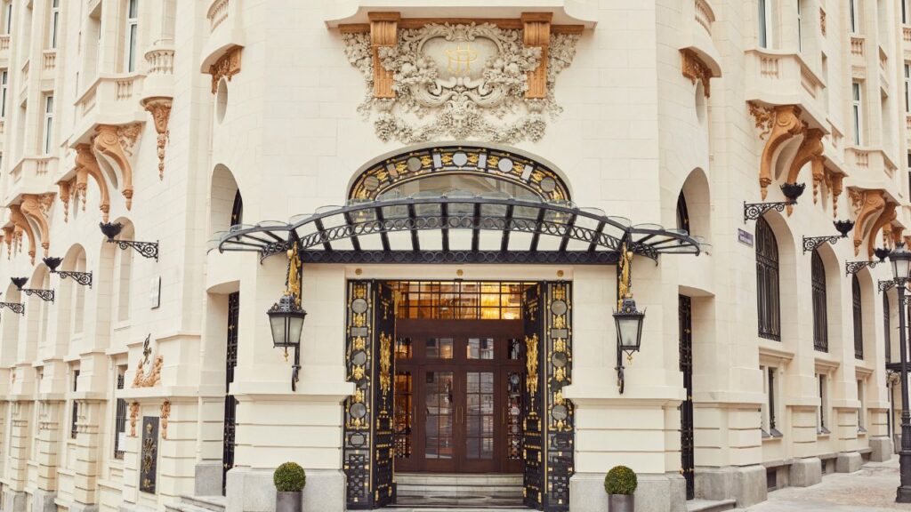 El icónico The Palace de Madrid se une a The Luxury Collection 