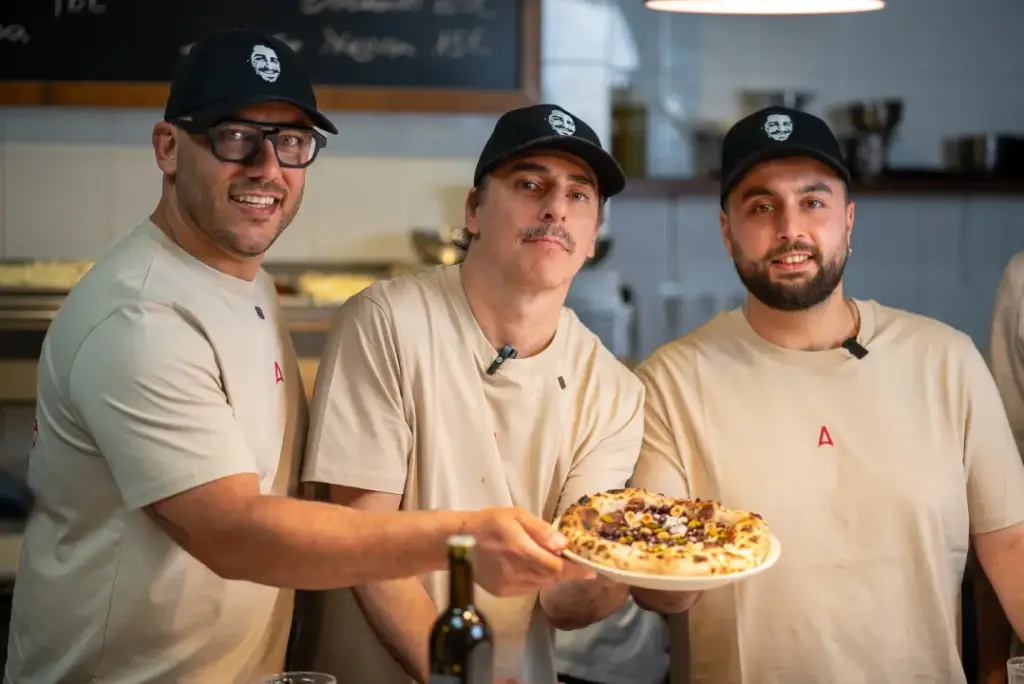 La nueva aventura de Jordi Roca es una pizza solidaria y se llama Rocacao