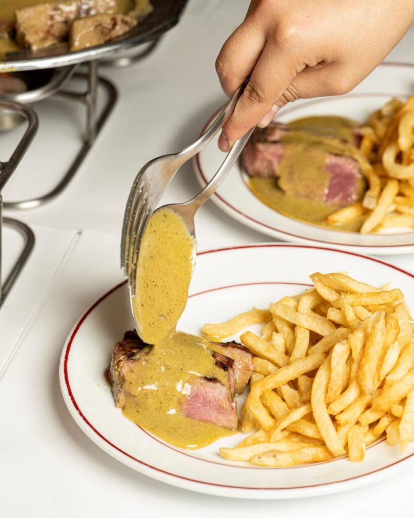 L'Entrecote - Le Relais de Venise: sabor francés con alma cosmopolita