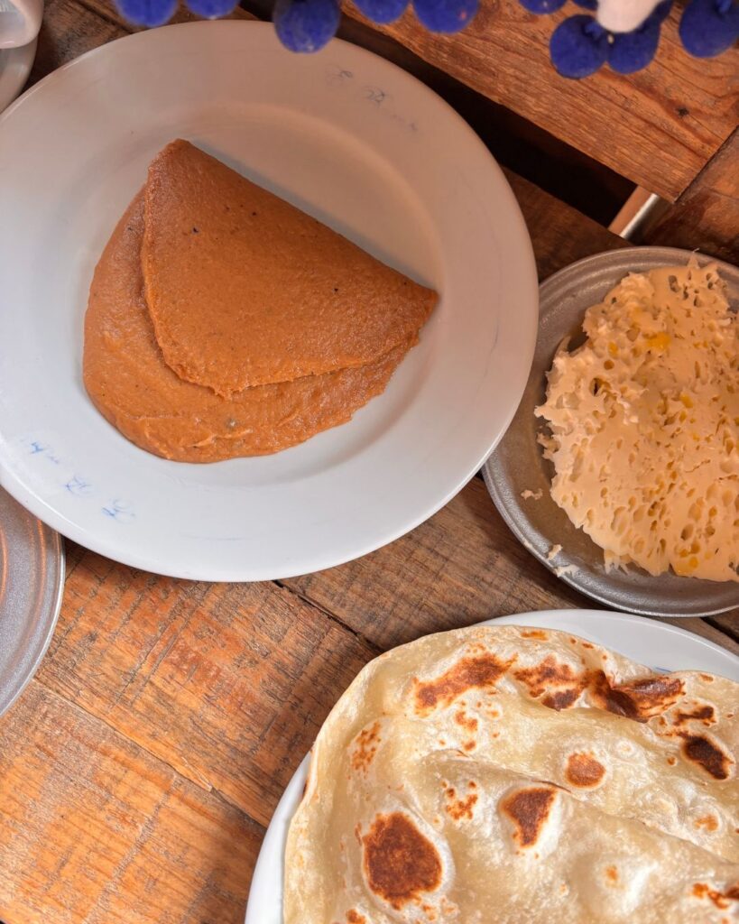 Bitácora del Paladar: Bambis Café, un huevo, tortilla de harina y música con nostalgia