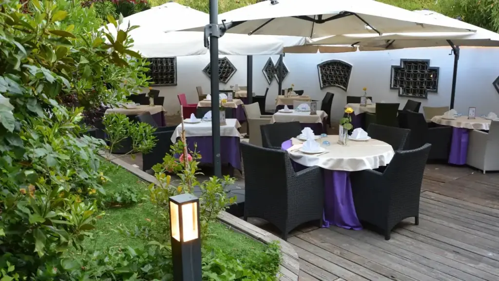 El Bund, referente de la alta cocina china con jardín secreto