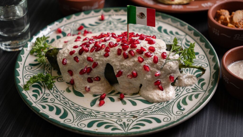 Chiles en Nogada en Los Panchos, auténtico legado familiar