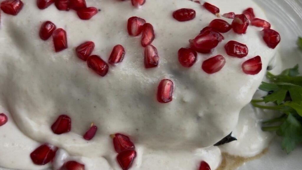Chiles en Nogada de Cascabel: sabor contemporáneo