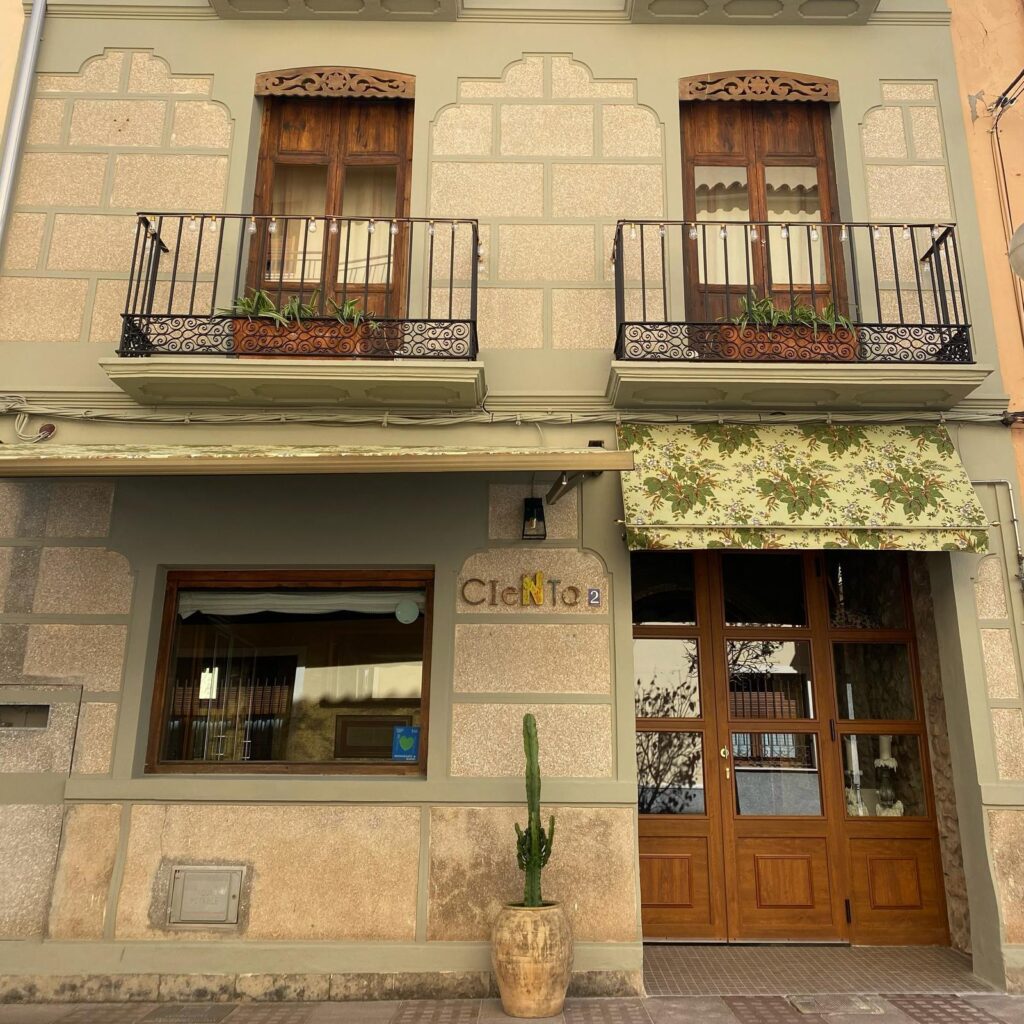 Ciento 2, la cocina sincera de Alejandra y Manolo en Benicàssim