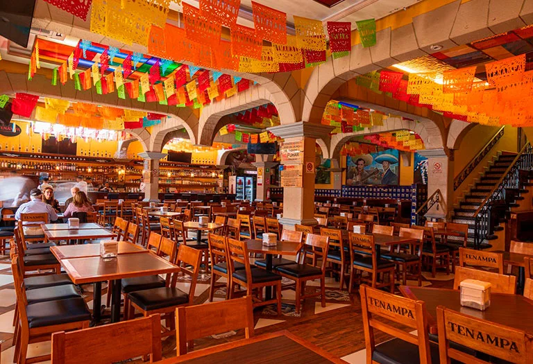 Salón Tenampa: un siglo de historia, mariachi y fiesta