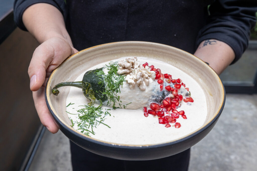 Chiles de Nogada con toque de autor en la CDMX
