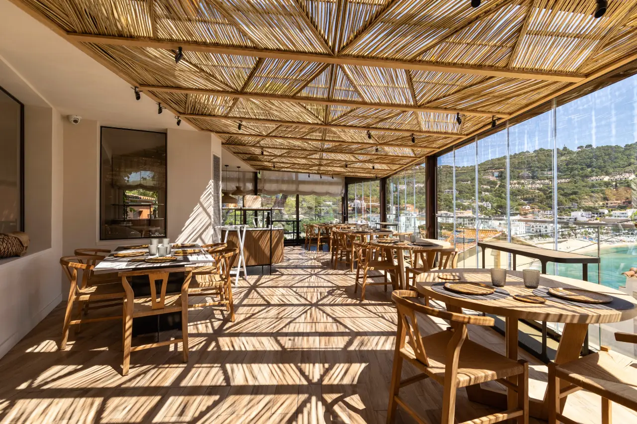 El emblemático hotel-restaurante Casamar celebra 70 años con reforma y la misma excelencia de siempre El emblemático hotel-restaurante Casamar celebra 70 años con reforma y la misma excelencia de siempre