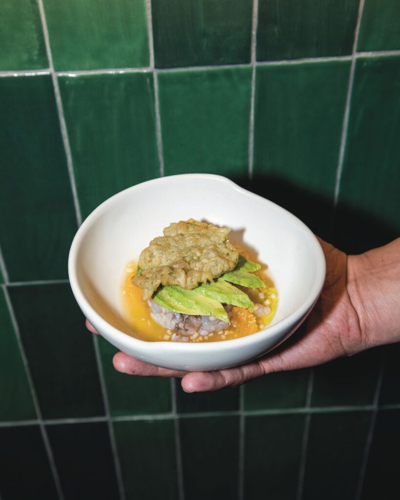 Tartar de camarón en vinagreta de mandarina de Andrés Trillo