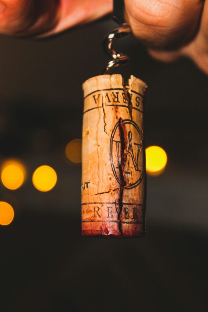 ¿Qué es un vino acorchado y por qué ocurre?