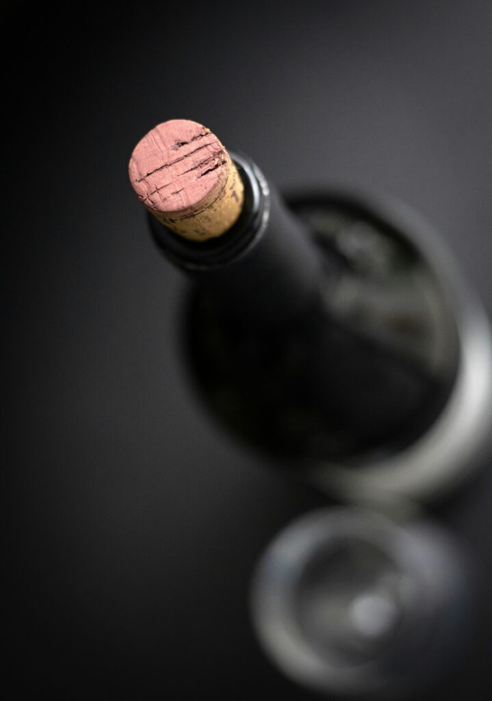 ¿Qué es un vino acorchado y por qué ocurre?