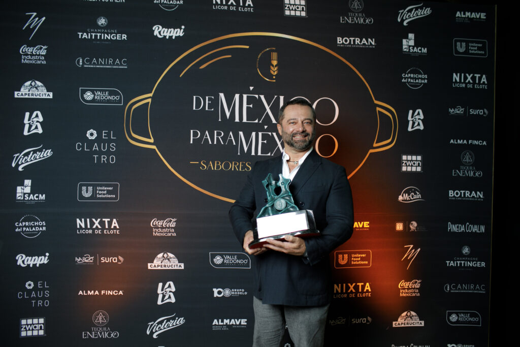 Celebran la 34a edición del Premio al Mérito Restaurantero
