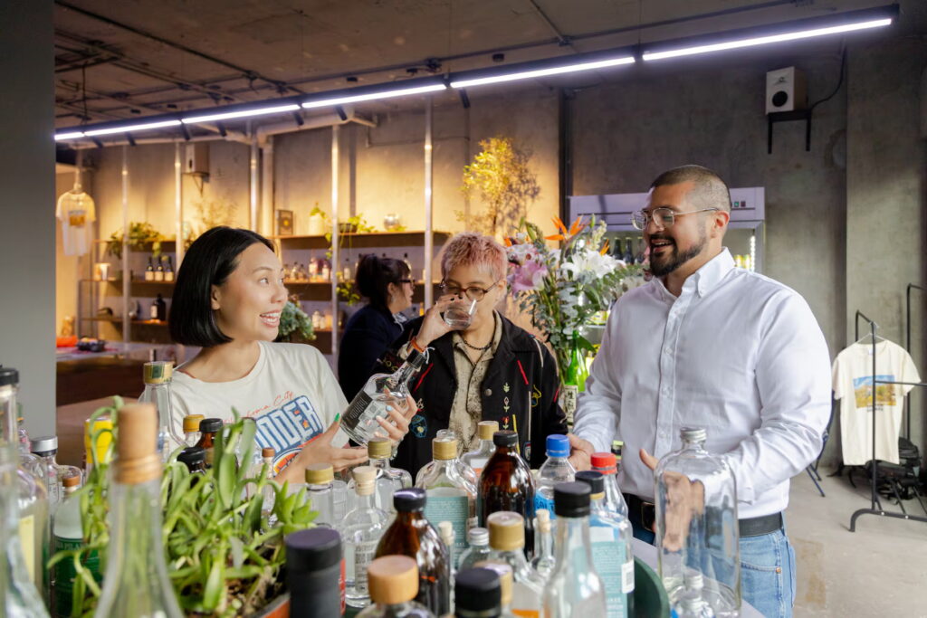 Tres experiencias en la CDMX para descubrir el mezcal como nunca antes 