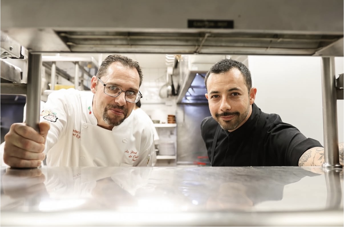 Au Pied de Cochon celebra 25 años al estilo de Pujol Au Pied de Cochon celebra 25 años al estilo de Pujol