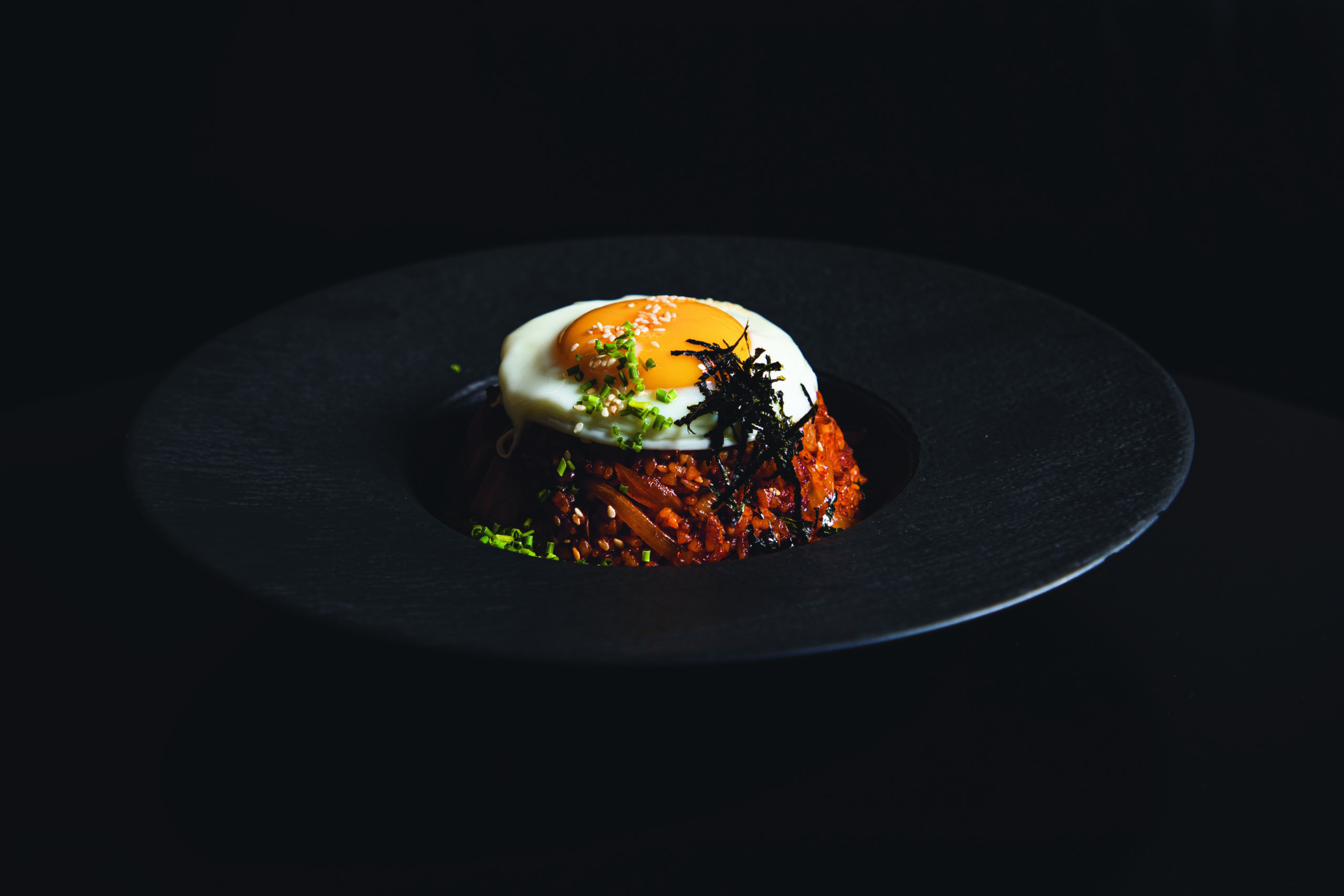 Kimchi Bokkeumbap: un confort food de Minae Seo Kimchi Bokkeumbap: un confort food de Minae Seo