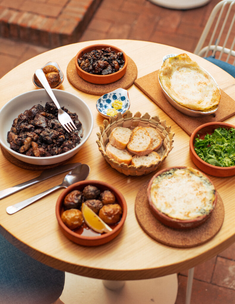 Plumbago: cocina mediterránea y espacio cultural  