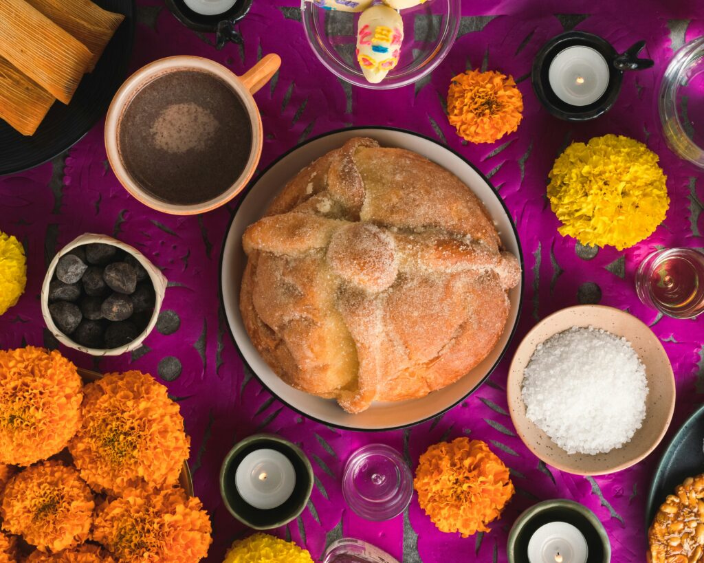 Altar de muertos: un banquete espiritual a nuestros seres queridos