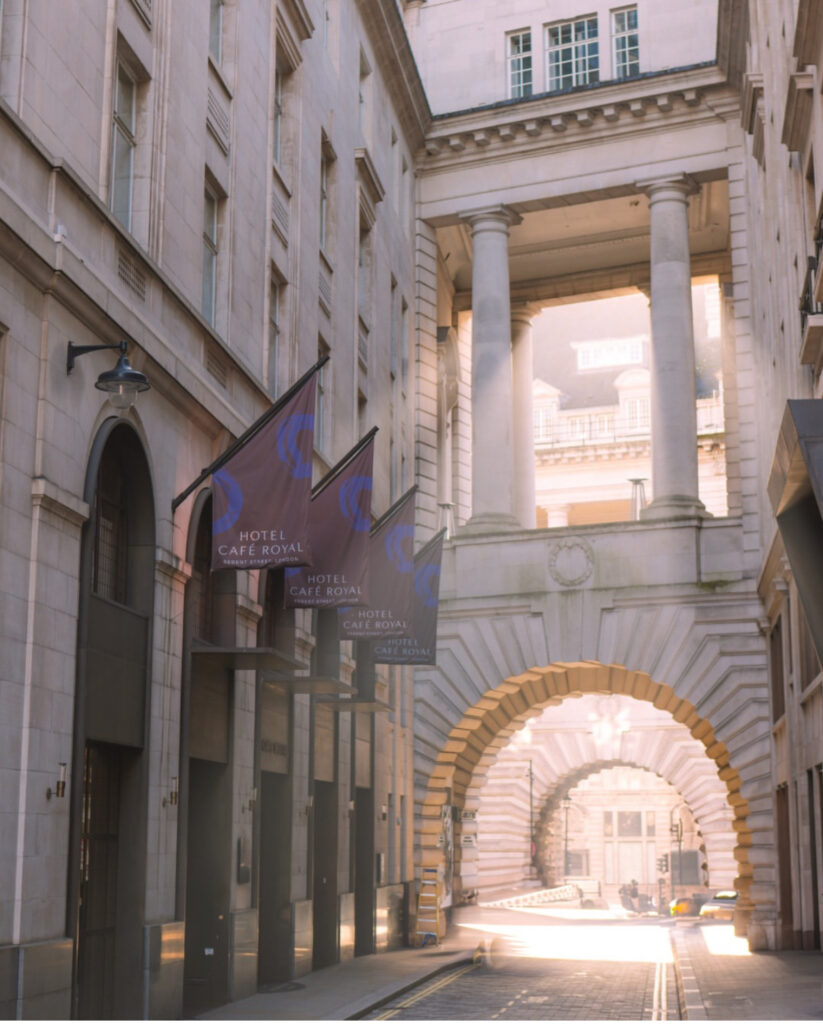 Hotel Café Royal: epicentro de lujo londinense