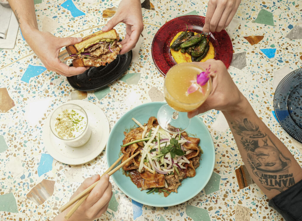 A Qué Me Sabes: una celebración de la gastronomía capitalina