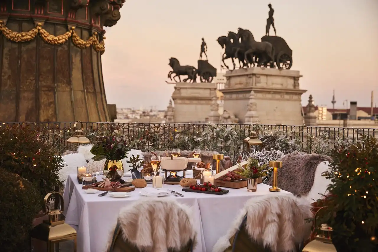 Four Seasons Hotel Madrid promete una Navidad de ensueño Four Seasons Hotel Madrid promete una Navidad de ensueño