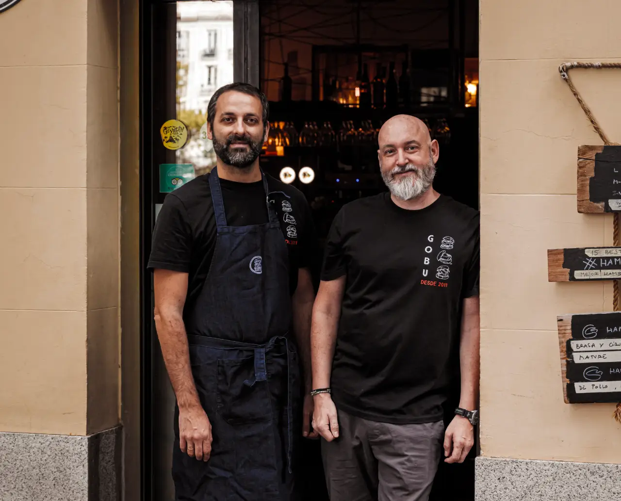 Gobu celebra 14 años al calor de las brasas