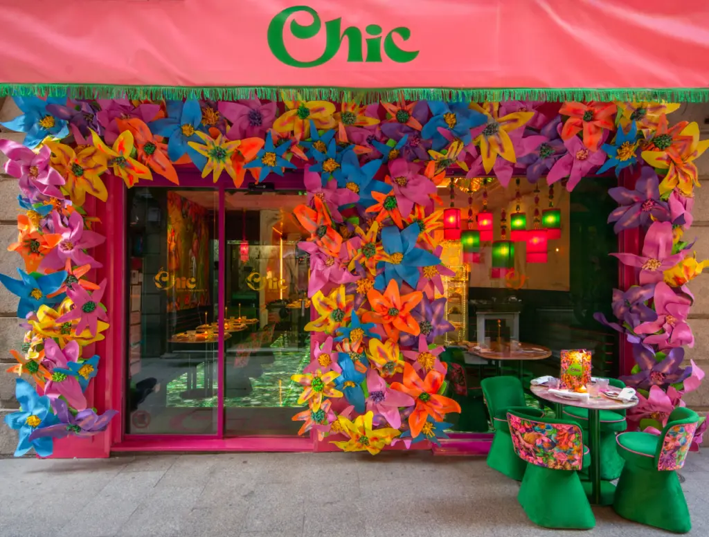 Chic By Rosi la Loca: La versión más elegante del universo Rosi florece en el Barrio de las Letras