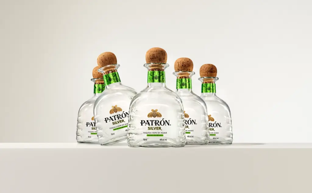 Patrón celebra el Día del Margarita con un homenaje a un clásico eterno